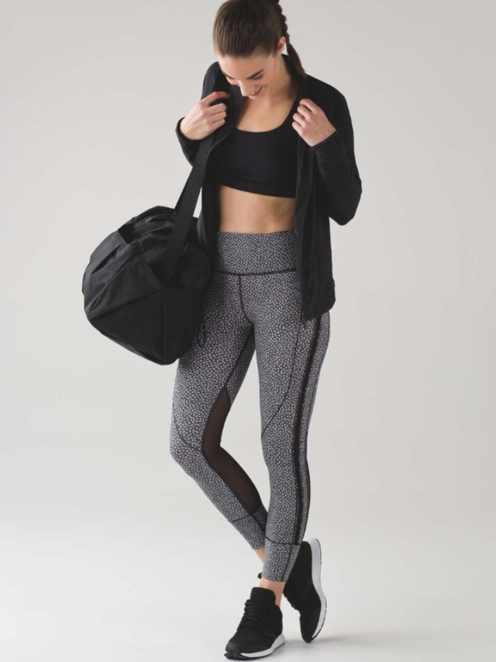 Lululemon Hit It 7/8 Tight in Frozen Fizz Black/White Size 4